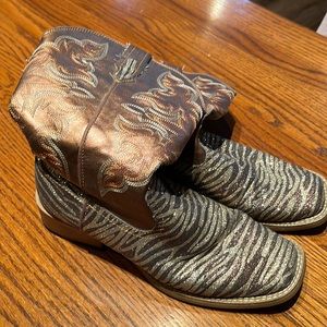 Roper boots with gold and brown zebra print detail